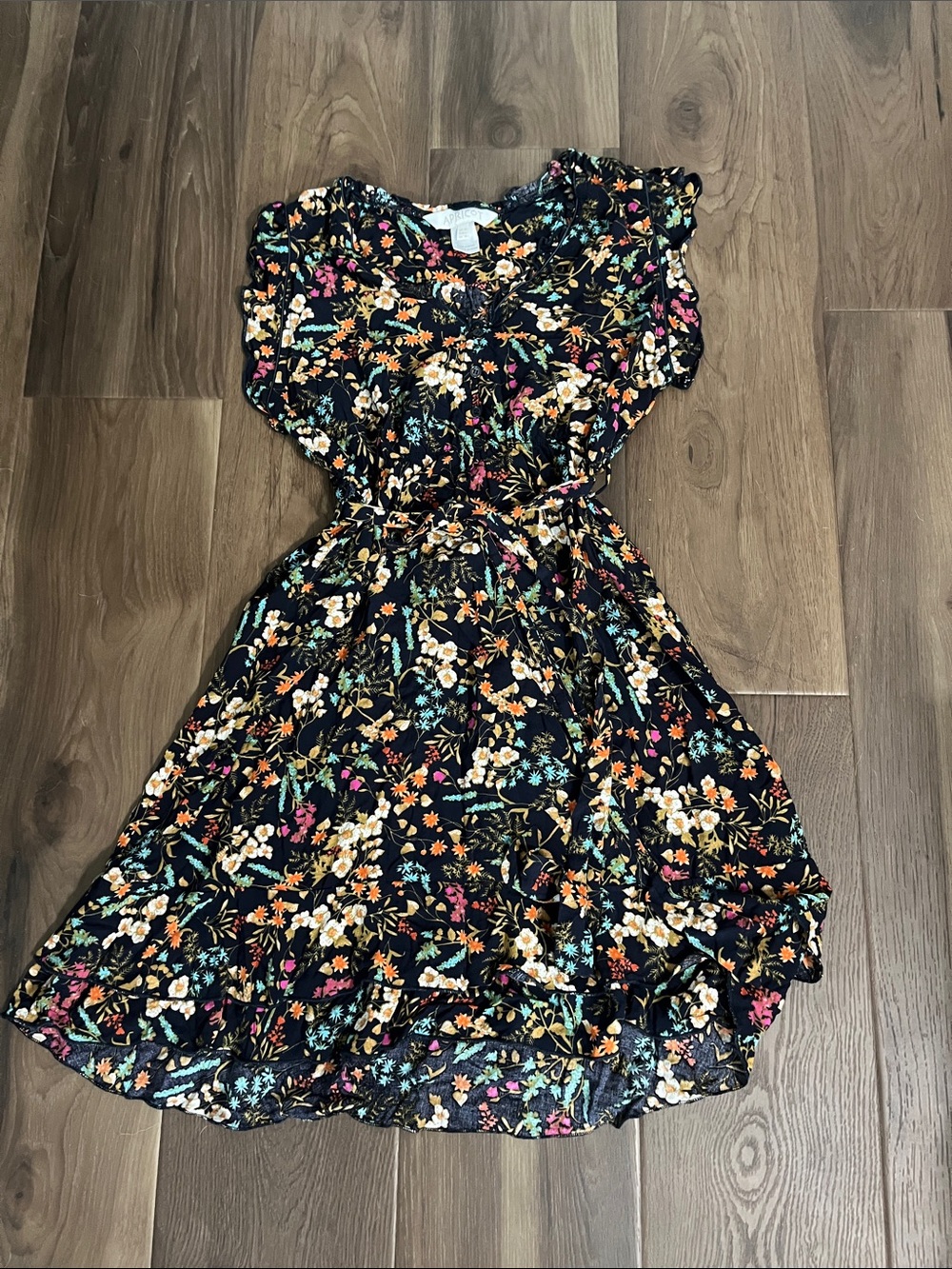 APRICOT Black Floral Short Flutter Sleeve Dress